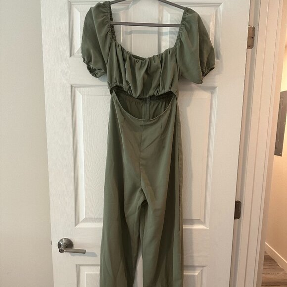 Windsor Olive Green Puff-Sleeve Jumpsuit – Size M - Picture 1 of 2